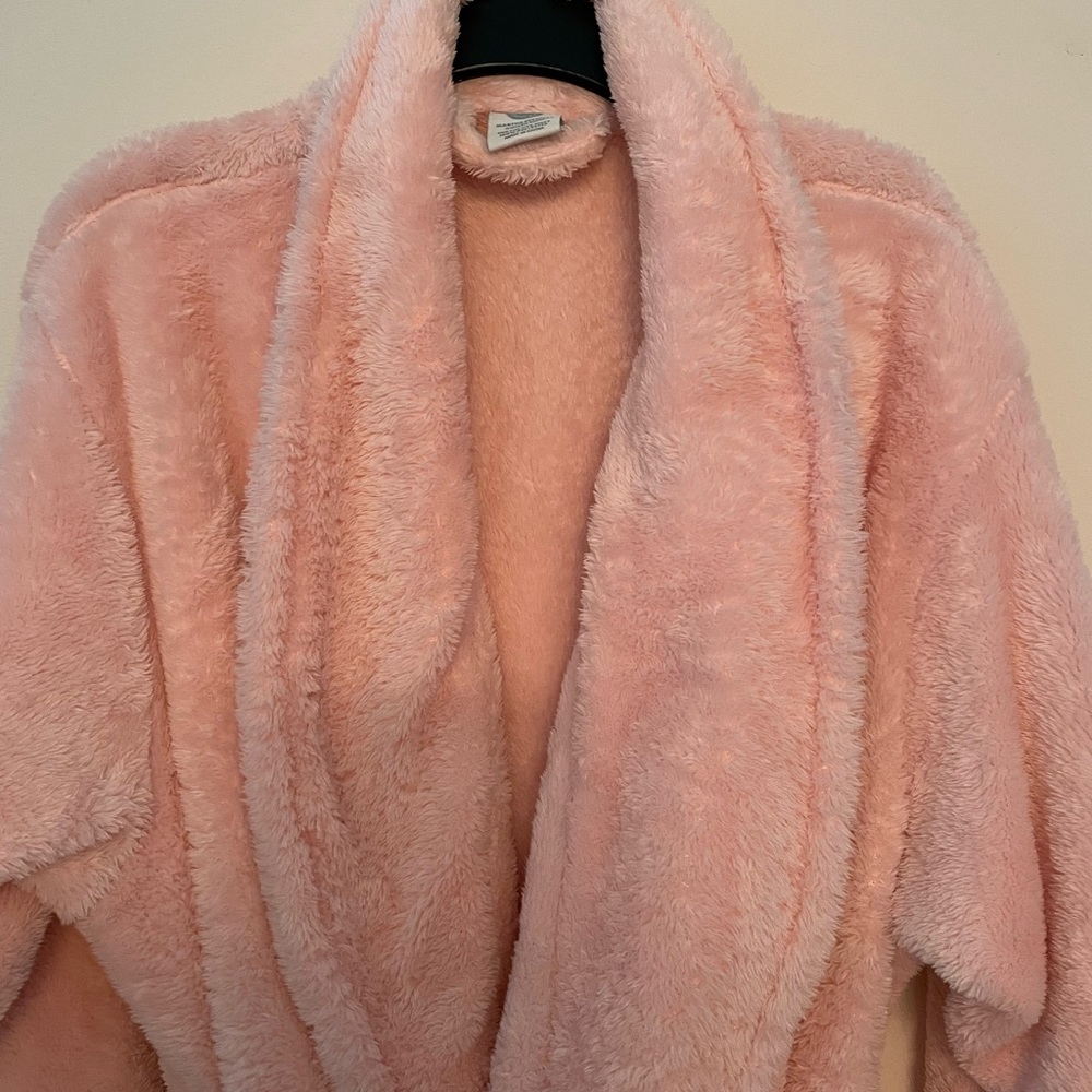 Martha Stewart brand robe, pink